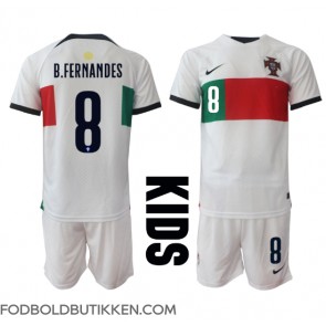 Portugal Bruno Fernandes #8 Udebanetrøje Børn VM 2022 Kortærmet (+ Korte bukser)